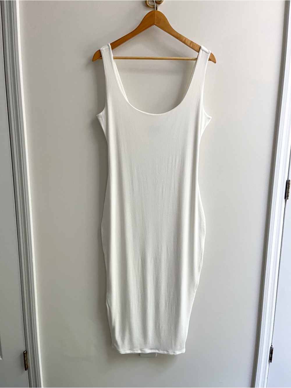 NWOT Naked Wardrobe Plus Hourglass Midi Dress White 1X
